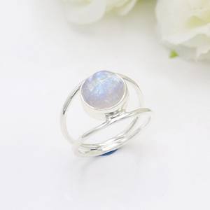 Sólido 925 plata esterlina plateado Natural Arco Iris piedra lunar banda bisel ajuste 7x9mm anillo hecho a mano joyería de moda para mujeres - Product Image 4