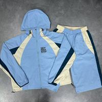 Ensemble de survêtement léger personnalisé avec logo imprimé, color block, doublure en mesh, poche zippée, sweat à capuche et short respirant pour homme