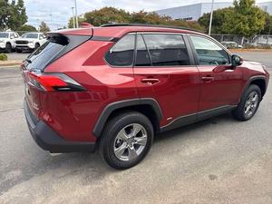 (TB) RAV4 HYBRID XLE 2024 USADO, SUV 4 Puertas con Tracción en las Cuatro Ruedas (2.5L 4 Cilindros Híbrido Gasolina/Eléctrico CVT), Auto Usado - Product Image 3