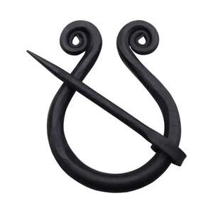 Fermoir torsadé en fer forgé à la main personnalisé Broche torsadée en tissu/cape Fermoir torsadé en fer forgé médiéval Style Viking et Penannulaire - Product Image 5