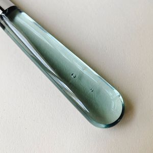 Couverts élégants à poignée en résine de style moderne rose et blanc avec couverts à tête argentée pour les maisons, les restaurants et les fêtes - Product Image 3