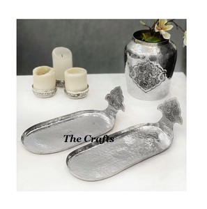 Plateau de service de luxe en acier inoxydable poli or - Forme/taille/logo personnalisable pour les hôtels, les cuisines, les aliments, les desserts - Product Image 2