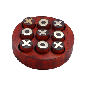Tablero de juego de madera con tira de latón Tic-Tac-Toe rojo pulido para niño de Target World - Product Image 1