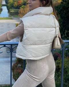 Chaqueta de chaleco acolchado recortada de lona sin mangas a la moda para mujer, cuello alto con cuello levantado y cremallera, estilo de invierno - Product Image 4