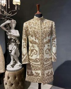 NUEVO-HERMOSO-BORDADO DORADO EN EL CUERPO Y PANTALÓN CON CUENTAS DE CRISTAL EMBELLECIDAS, TRABAJO DE DABKA PARA BODA = 2024 - Product Image 1