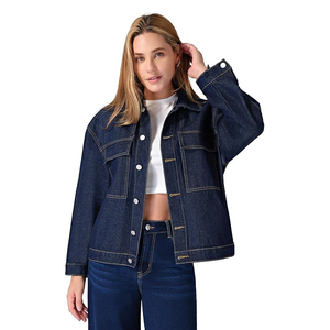 Chaqueta Vaquera Moderna para Mujer 2025, Estilo Y2K Informal, con Botones de Estrás, Diseño Premium Personalizado OEM para Marcas de Moda, Mayoristas y Minoristas - Product Image 1