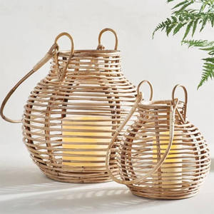 Elegante Linterna de Ratán Natural con Asa, Hecha a Mano, Ecológica, Portavelas Navideños, Color y Tamaño Personalizables, Decoración para el Hogar, Vietnam - Product Image 5