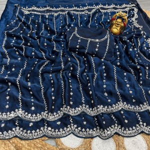 Sari de Seda Espacial de Lujo con Cuentas Originales Hechas a Mano, Blusa con Cuentas a Juego, Colección Premium de Moda para Fiestas - Product Image 1