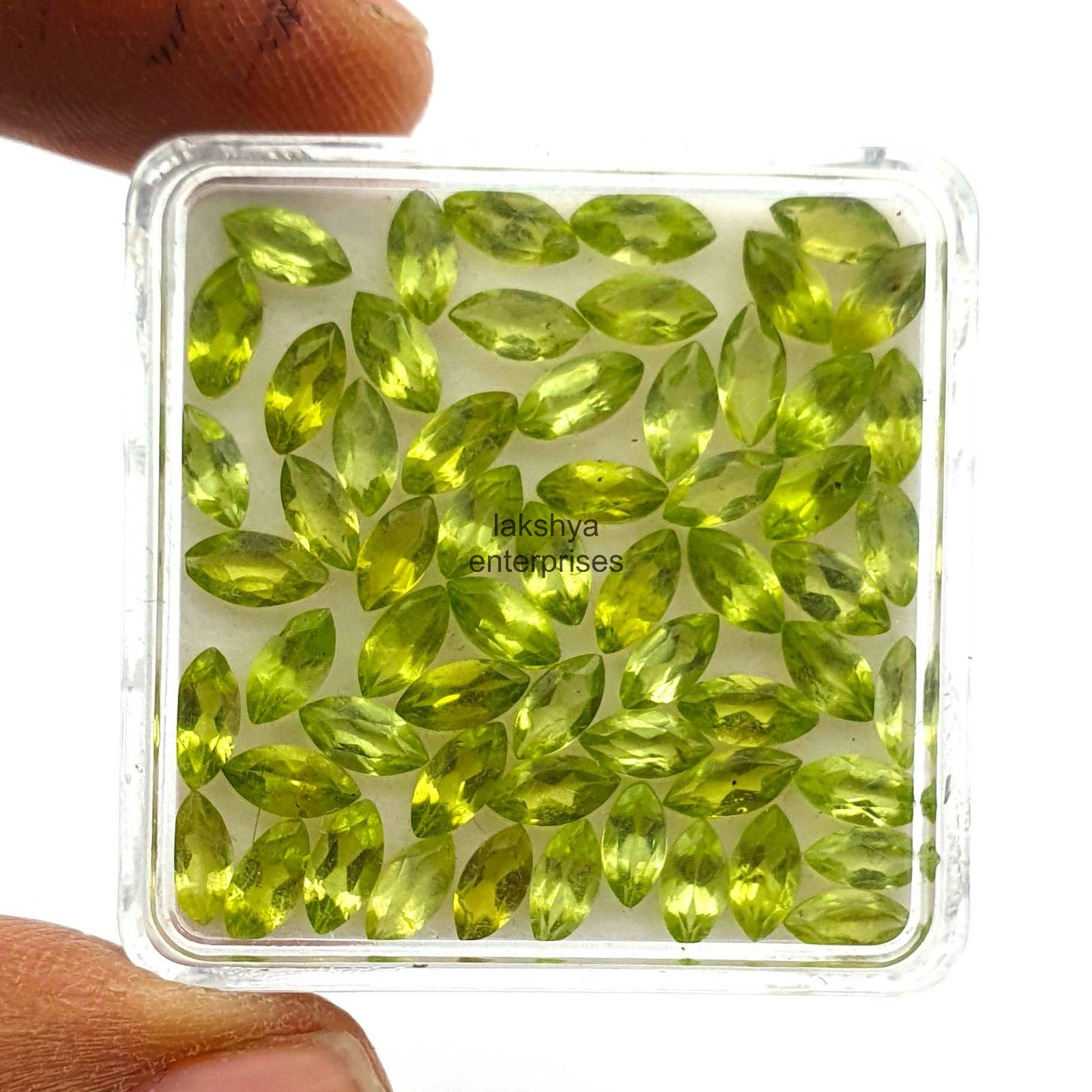 สีเขียว