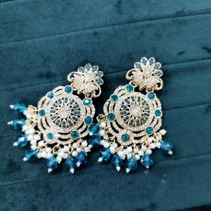 Style traditionnel perlé ombre pierre perle boucles d'oreilles pour les femmes superbe conception en alliage de Zinc bijoux de mode en gros - Product Image 1