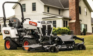 Bobcatts AT450 53HP Self Propelled Lawn Tractor Gasoline <b>Engine</b> Rotary Blade Rear Discharge - Product Image 6
