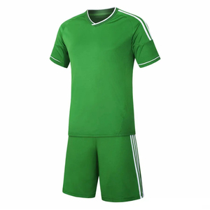 Uniforme de fútbol de poliéster transpirable de alta calidad personalizado 2024 conjuntos de ropa deportiva XL impresa de secado rápido 5 Juegos MOQ - Product Image 1