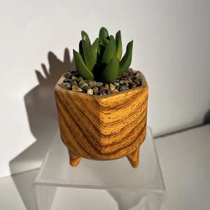 Jardinières en métal au design doré Idéal pour la décoration de sol Pot de fleur intérieur et extérieur - Product Image 2