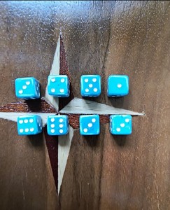 Dés en os polis de haute qualité, fabriqués à la main, taille personnalisée, forme carrée, numéros gravés, jeu de société de table - Product Image 6