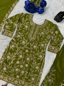 Top de fiesta de invierno de seda y Plazzo con Fancy Duppata - Product Image 4