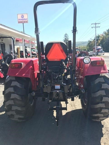 Hot Selling Mahindra New Wheel Tractors 4WD Mini Tractor with 20-70HP Diesel <b>Engine</b> Pumps Gearboxes Motors Retail and Farm Use - Product Image 5