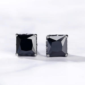 Pendientes de Acero de Titanio con Zirconia para Hombre, Estilo Punk Hip-Hop, Marca Jeulia - Product Image 4