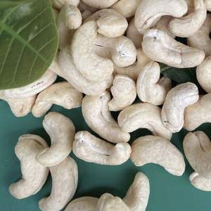 ถั่วและเมล็ดเม็ดมะม่วงหิมพานต์จากโรงงานที่เชื่อถือได้ W320เวียดนาม - Product Image 1