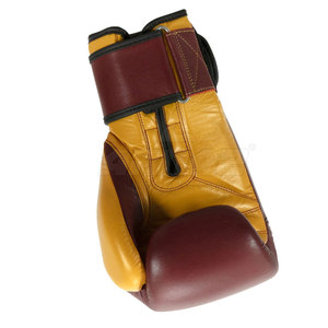 Cómodos guantes de boxeo con cierre de velcro seguro y soporte para muñeca Guantes de boxeo hechos de materiales de alta calidad - Product Image 5