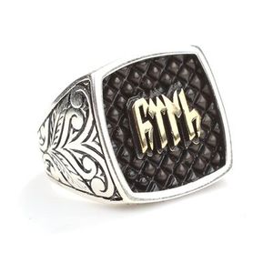 Anillo de Plata de Ley 925 para Hombre con Intrincado Escritorio Gktrk Grabado en el Borde, Joyería Cultural Coleccionable - Product Image 2