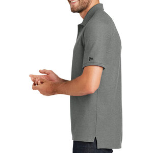 Polo de golf de secado rápido de ajuste regular para hombre - Product Image 3