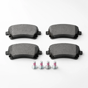 ชุดผ้าเบรกคุณภาพสูงสำหรับ Audi A4 A6 A8 Quattro พร้อมอะไหล่เบรกสำหรับรถยนต์รุ่น 4B3698451 OE จากผู้จัดจำหน่าย - Product Image 1