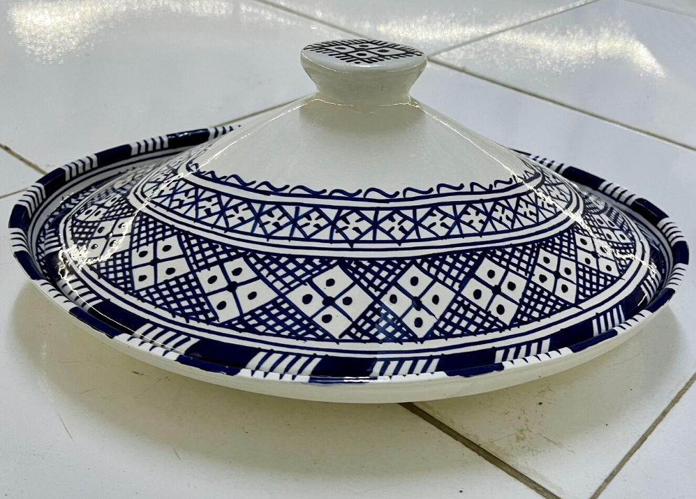 สีฟ้าและสีขาว