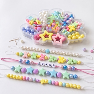 Set <span class=keywords><strong>de</strong></span> Cuentas Acrílicas en Forma <span class=keywords><strong>de</strong></span> Concha para Hacer Pulseras y Collares para Niños, Cuentas <span class=keywords><strong>de</strong></span> Estrella, Perlas y Letras, Kit <span class=keywords><strong>de</strong></span> Manualidades para Hacer Joyería - Product Image 2