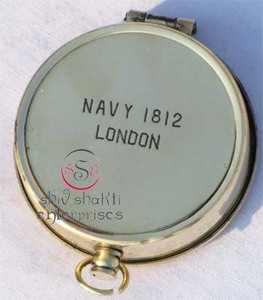 Brújula Titanic de latón con caja de madera de estilo único, brújula de barco de navegación marítima náutica, decoración antigua para el hogar, regalo Ideal - Product Image 4