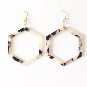 Boucles d'oreilles classiques en résine avec perles et diamants ovale carré Triangle fleur résine boucle d'oreille lune fruits formes pour mariages - Product Image 5