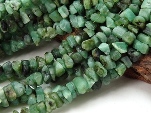 Cuentas ásperas naturales verdes esmeralda piedra cruda suelta 8 pulgadas hebra 9X4MM aproximadamente suministros para hacer joyas - Product Image 3