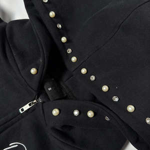 Sudadera con capucha personalizada con patrón de letras de diamantes de imitación, estilo urbano, unisex, oversize, con cremallera bidireccional, color gris - Product Image 3