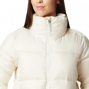 Chaqueta acolchada personalizada para mujer a precios de fábrica OEM, chaquetas informales para mujer, abrigos de plumón transpirables fabricados en Pakistán - Product Image 4
