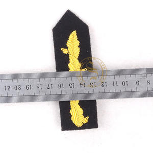 Insignia de cuello de alta calidad hecha a mano oro francés lingotes alambre Gorget parche cosido bordado fieltro PVC para ropa de uniforme - Product Image 3