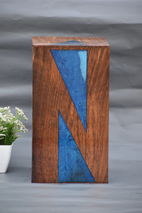 โกศเผาศพโรสวูดทำด้วยมือฝังด้วยเรซินสีฟ้าสำหรับเผาเถ้ากระดูกสำหรับมนุษย์และสัตว์เลี้ยงที่เป็นที่ระลึกสำหรับมนุษย์ - Product Image 6