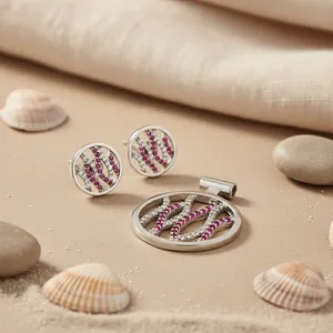 Ensemble de boucles d'oreilles et pendentif en argent sterling 925 pour femmes, avec cristaux géométriques, bijoux fins de luxe, à porter tous les jours - Product Image 1