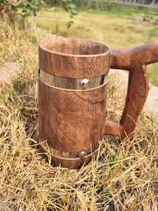 Tasse à bière faite à la main en bois de manguier foncé naturel écologique chope en bois cadeau baril tasse pour le camping et le restaurant - Product Image 5