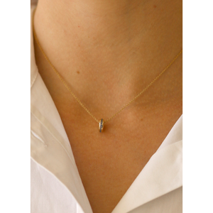Colgante de Oro Rosa y Oro Blanco Noelle con Domo Pavé y Piedra de Nacimiento, Bañado en Rodio, en Forma de Gota de Agua, Religioso, Hecho en India con Zafiro - Product Image 2