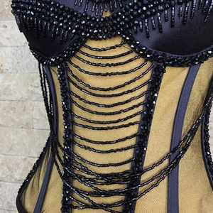 Alphatek Blusa de corsé personalizada ligera y transpirable con detalle de cadena-Perfect Fashionwear - Product Image 2