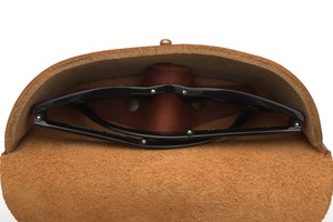 หนังแท้น้ำหนักเบาหรูหราทนทานฝาครอบแว่นตาป้องกันรอยขีดข่วนสำหรับผู้ชายผู้หญิงใช้ทุกวันของขวัญที่หรูหรา - Product Image 5