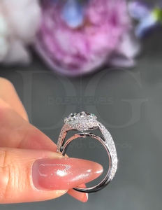 Ensemble de bagues cultivées en moissanite coupe poire 5CT, ensemble de bagues Halo design anneau solide trois côtés demi-bande d'éternité, ensemble de bagues de mariée de mariage - Product Image 5