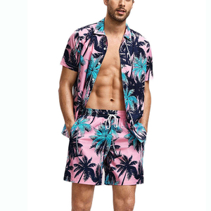 Ensemble deux pièces grande taille pour hommes T-shirt à manches courtes Short imprimé de fleurs Combinaison de sport de couleur contrastée pour bas actifs - Product Image 1