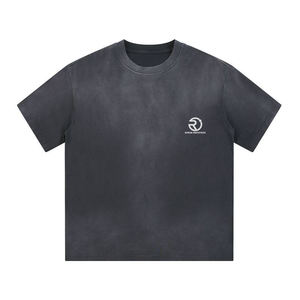 เสื้อยืดผู้ชายผ้าคอตตอนขนาดใหญ่ทรงฮิปฮอปผ้าคอตตอนโอเวอร์ไซส์ลายปักโลโก้ - Product Image 1