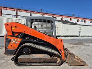 Cargador de Dirección Deslizante Kubota SVL75-2 2018 - Cargador de Tractor de 74 HP con Caja de Cambios y Capacidad de 4.2 Toneladas para un Rendimiento Todoterreno Confiable - Product Image 2