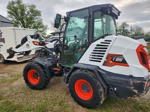 Chargeur sur pneus 2022 L85 - Product Image 4