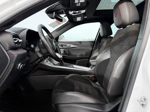Dodge Hornet GT Plus AWD 2023 Usado (LHD/RHD) - Product Image 4