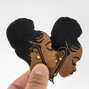 Parches Tejidos Personalizados Ecológicos con Diseño de Corazón, Color Personalizado, para Planchar o Coser en Chaquetas y Gorras, Estilo Black Girl Magic - Product Image 3