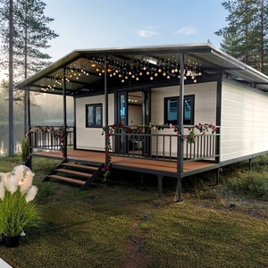 Casa Modular Prefabricada de Lujo, Villa EPS, Casa Contenedor Expandible de 20 pies/40 pies con Techo Inclinado y Porche, para el Mercado de Airbnb en EE. UU. y Australia - Product Image 1