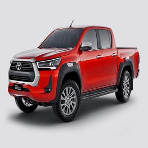 Toyota Hilux/Revo Doble Cabina, Camioneta 2.4L Turbo Diésel, Caja de Cambios Manual, Asientos de Tela Nuevos, Neumáticos R17, Volante a la Izquierda - Product Image 1