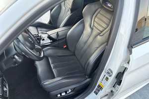 BMW M5 Diesel AWD 2018, SUV de luxe à vendre, conduite à gauche, essence/essence, cuir, traction avant, R19, sièges foncés, bon état - Product Image 5